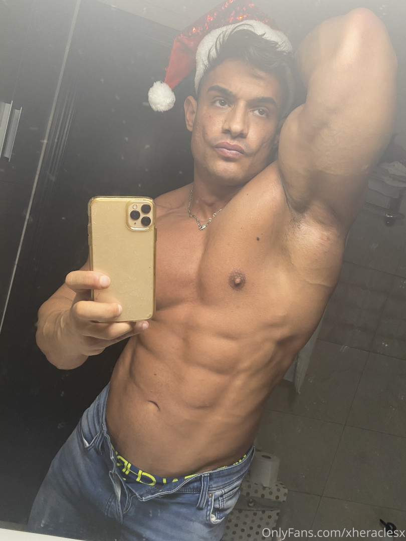 Photo by xheraclesx published on May 15,2023 23:17:46 - BestThots