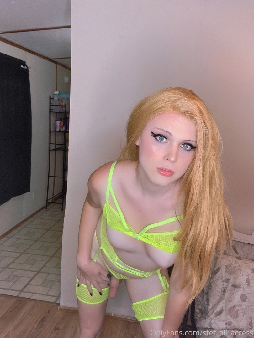 Photo by stef_all_access published on October 11,2023 19:20:31 - BestThots