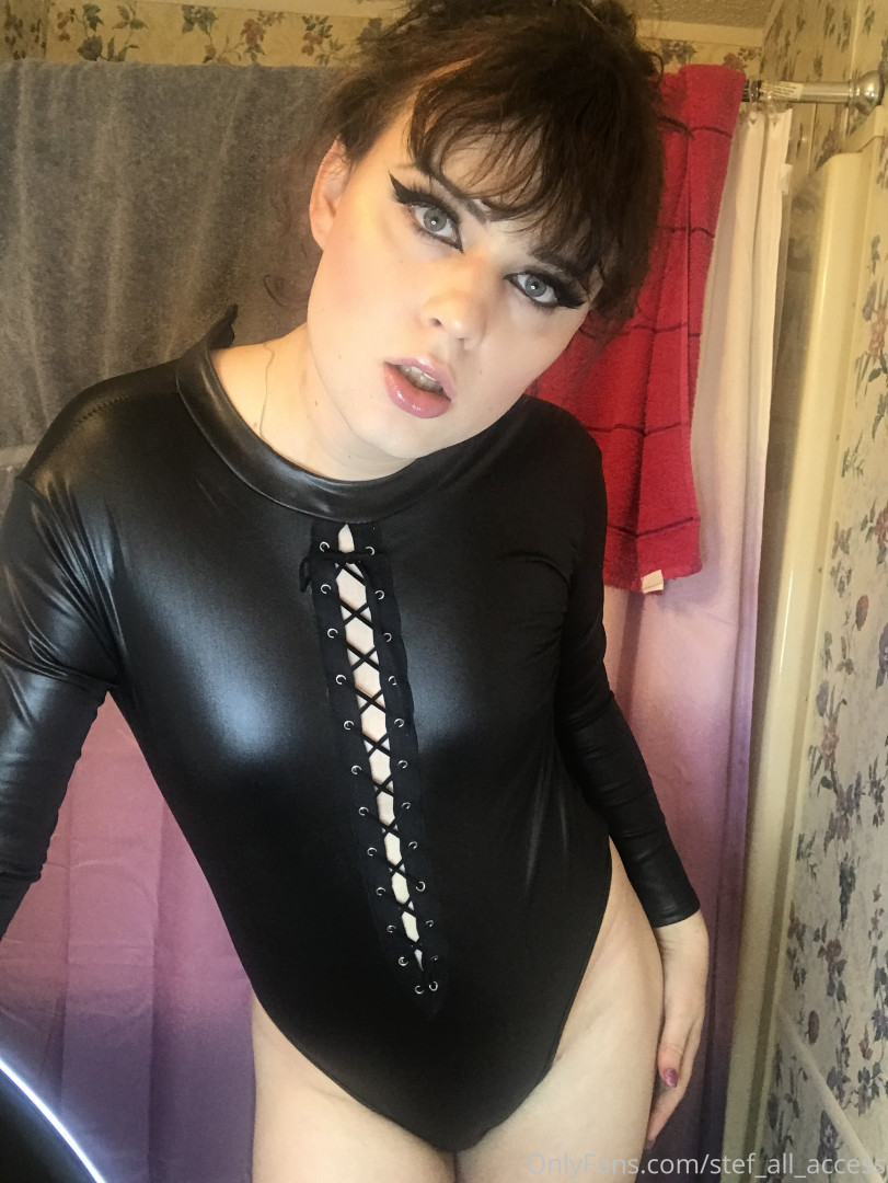 Photo by stef_all_access published on October 11,2023 20:04:29 - BestThots