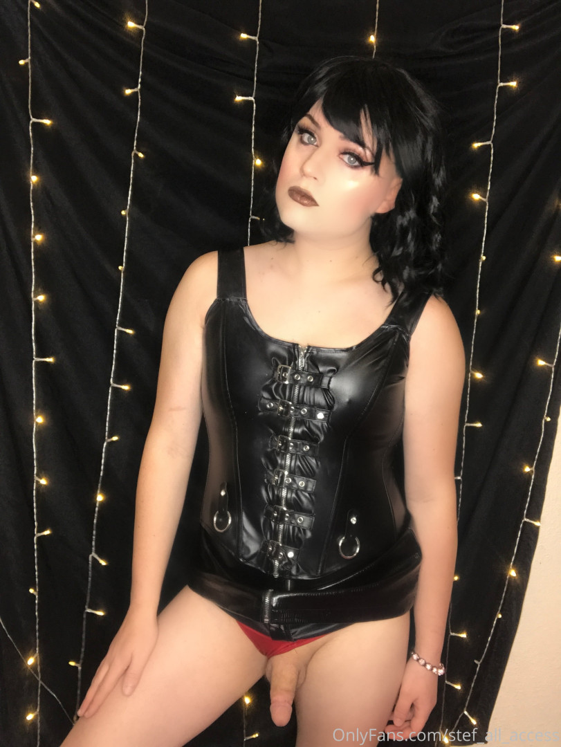 Photo by stef_all_access published on October 15,2023 06:50:09 - BestThots