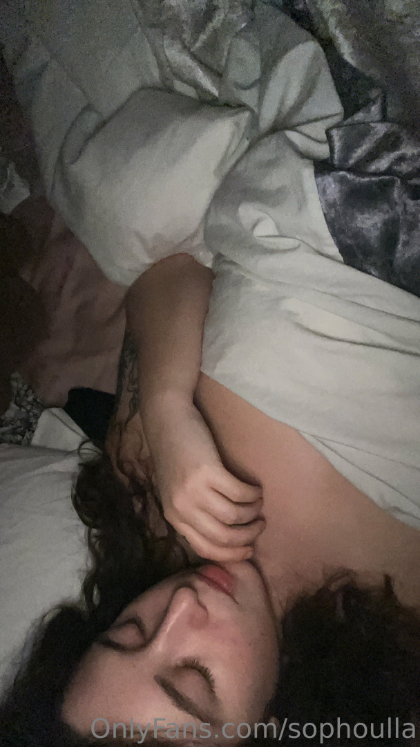 Photo by sophoulla published on October 11,2023 13:40:15 - BestThots