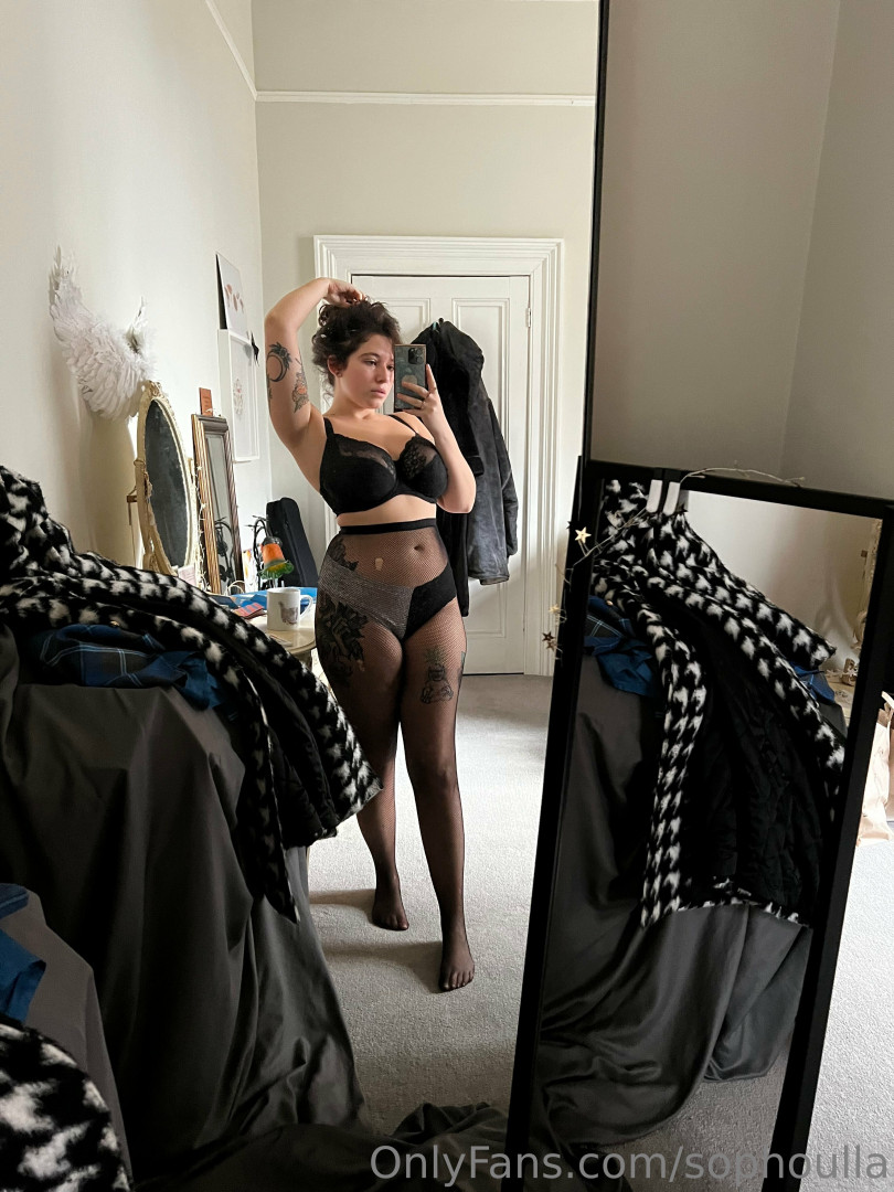 Photo by sophoulla published on October 11,2023 13:57:15 - BestThots