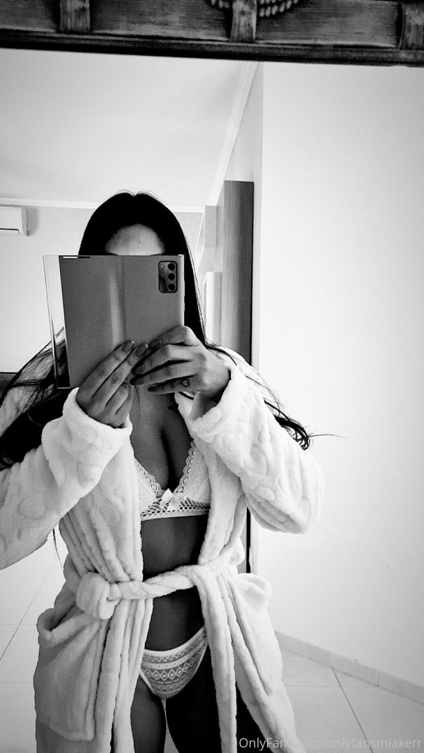 Photo by onlyfansmiakerr published on October 16,2023 20:26:00 - BestThots