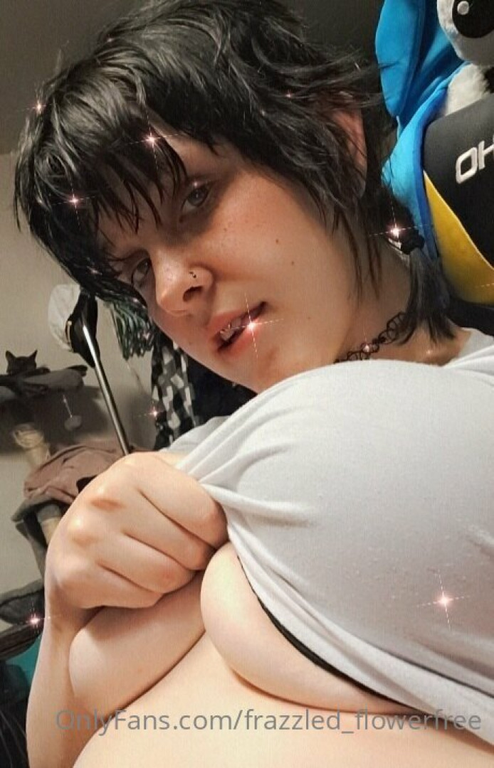 Photo by frazzledflower published on May 26,2023 23:07:52 - BestThots