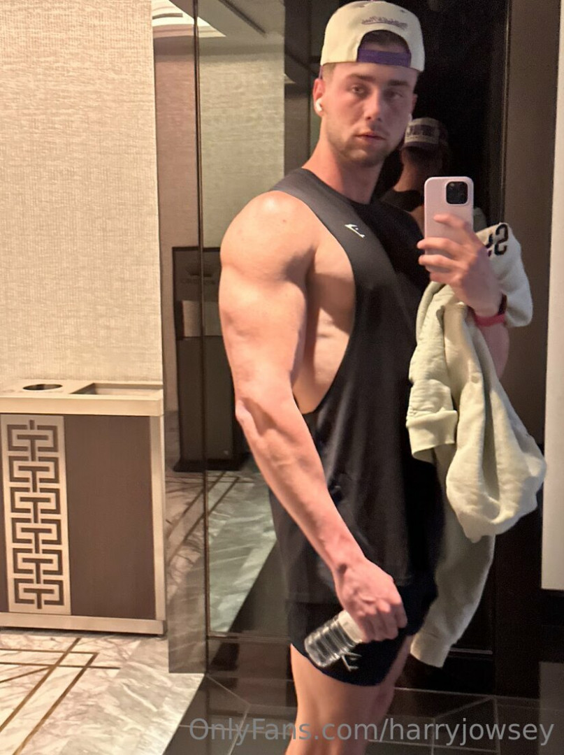 Photo by harryjowsey published on June 27,2023 19:00:01 - BestThots