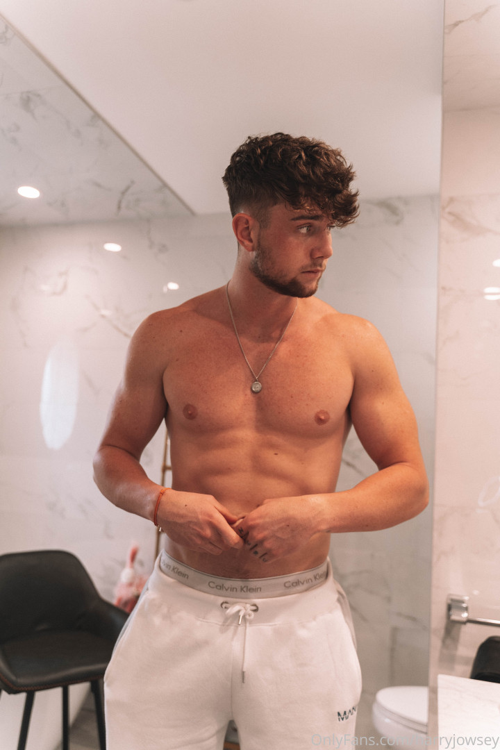 Photo by harryjowsey published on June 27,2023 19:00:05 - BestThots