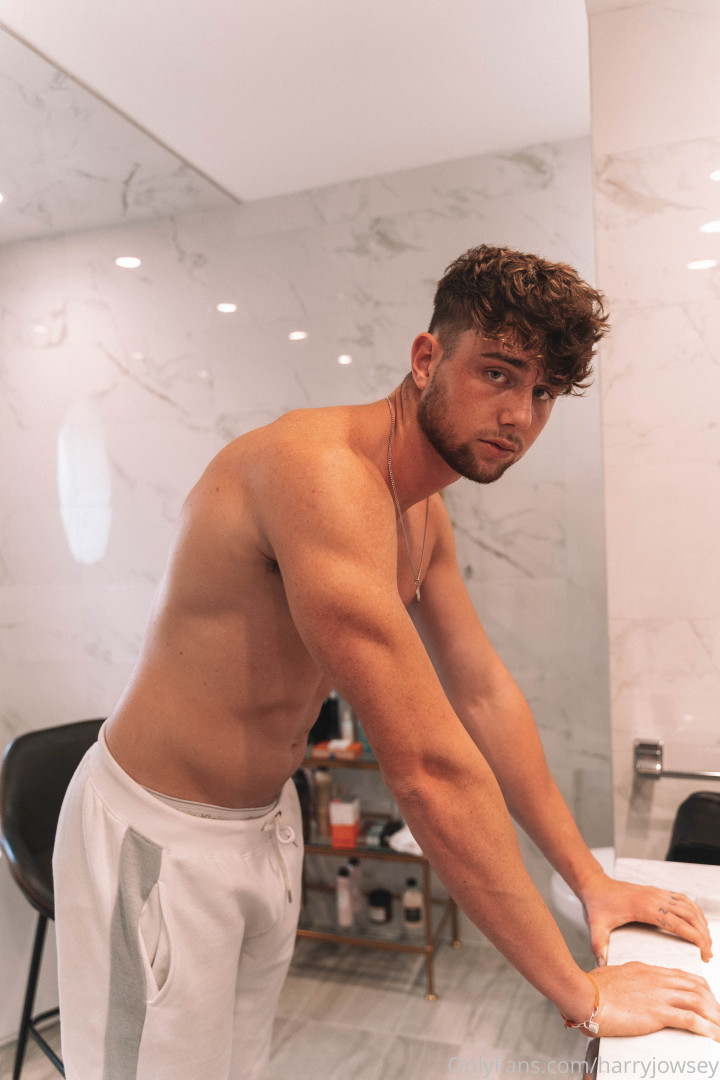 Photo by harryjowsey published on June 27,2023 19:00:18 - BestThots