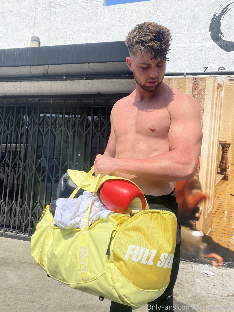 Photo by harryjowsey published on October 16,2023 17:44:58 - BestThots