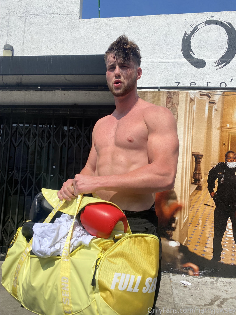 Photo by harryjowsey published on October 16,2023 17:47:01 - BestThots