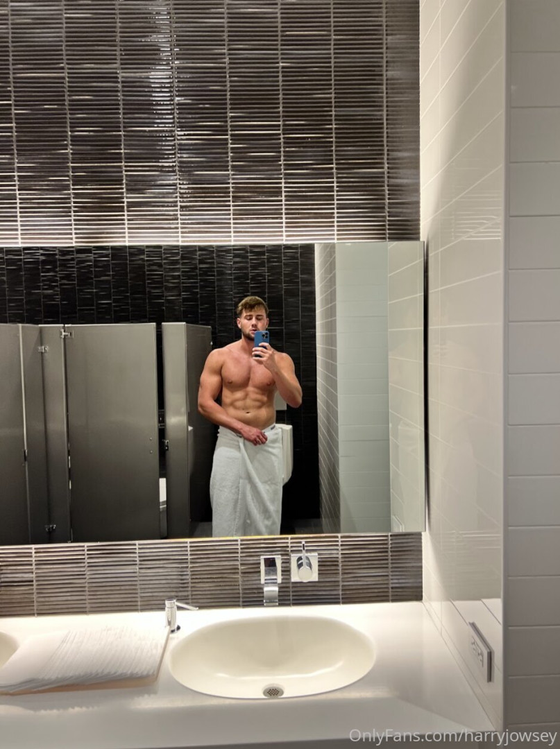 Photo by harryjowsey published on October 16,2023 17:49:52 - BestThots