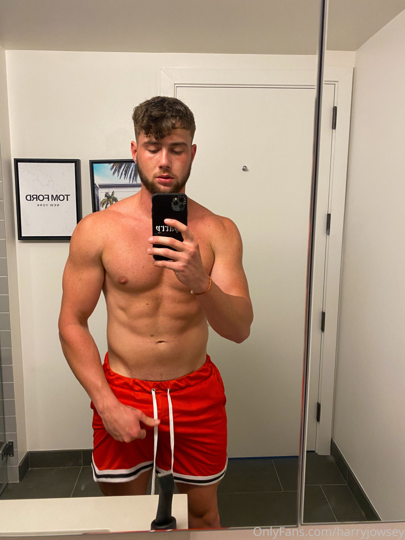 Photo by harryjowsey published on October 16,2023 17:50:54 - BestThots