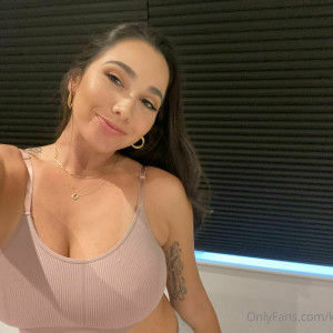 karleegrey #6005013