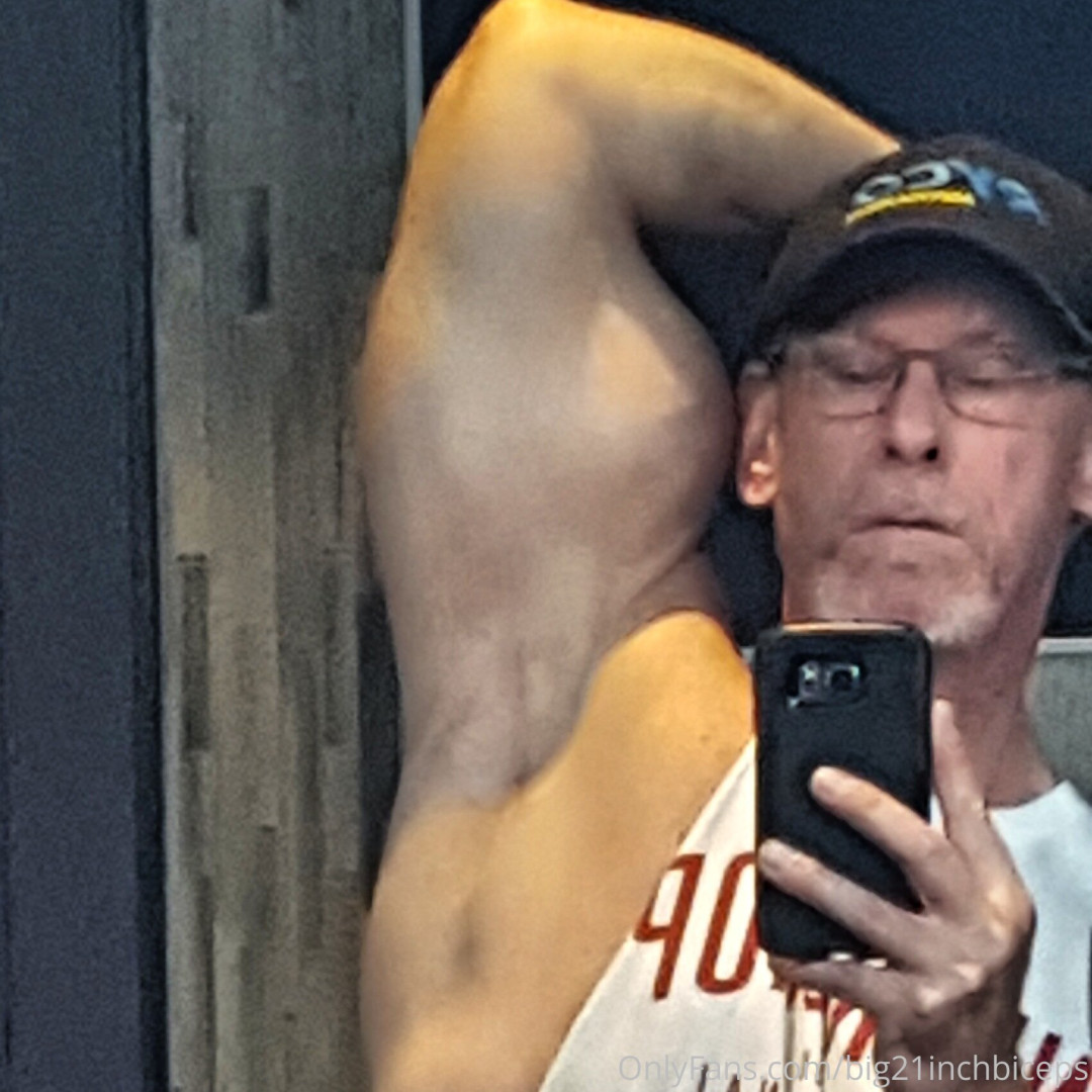 Photo by big21inchbiceps published on October 16,2023 18:20:50 - BestThots