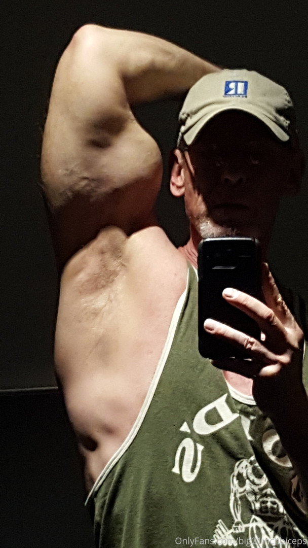 Photo by big21inchbiceps published on October 16,2023 18:23:10 - BestThots