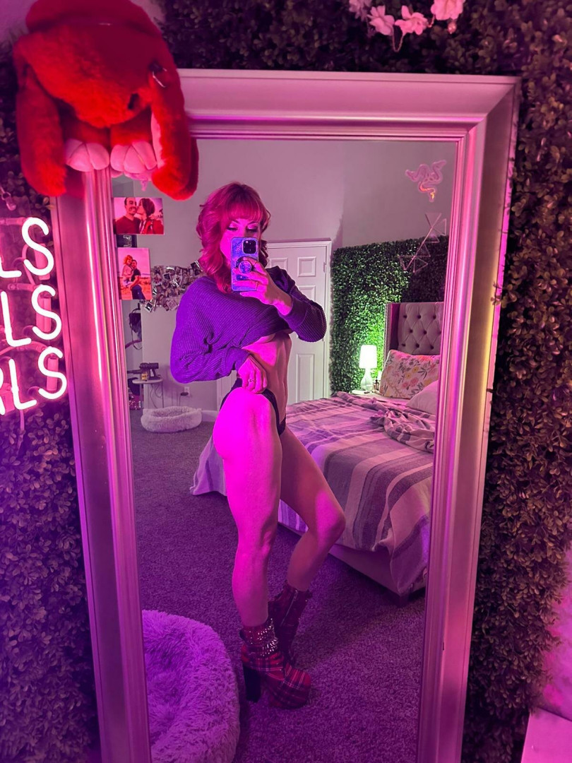 Photo by nakedbarbiedoll published on July 6,2023 12:45:31 - BestThots