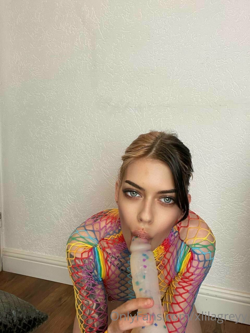 Photo by xlilagreyyfree published on October 14,2023 20:55:34 - BestThots