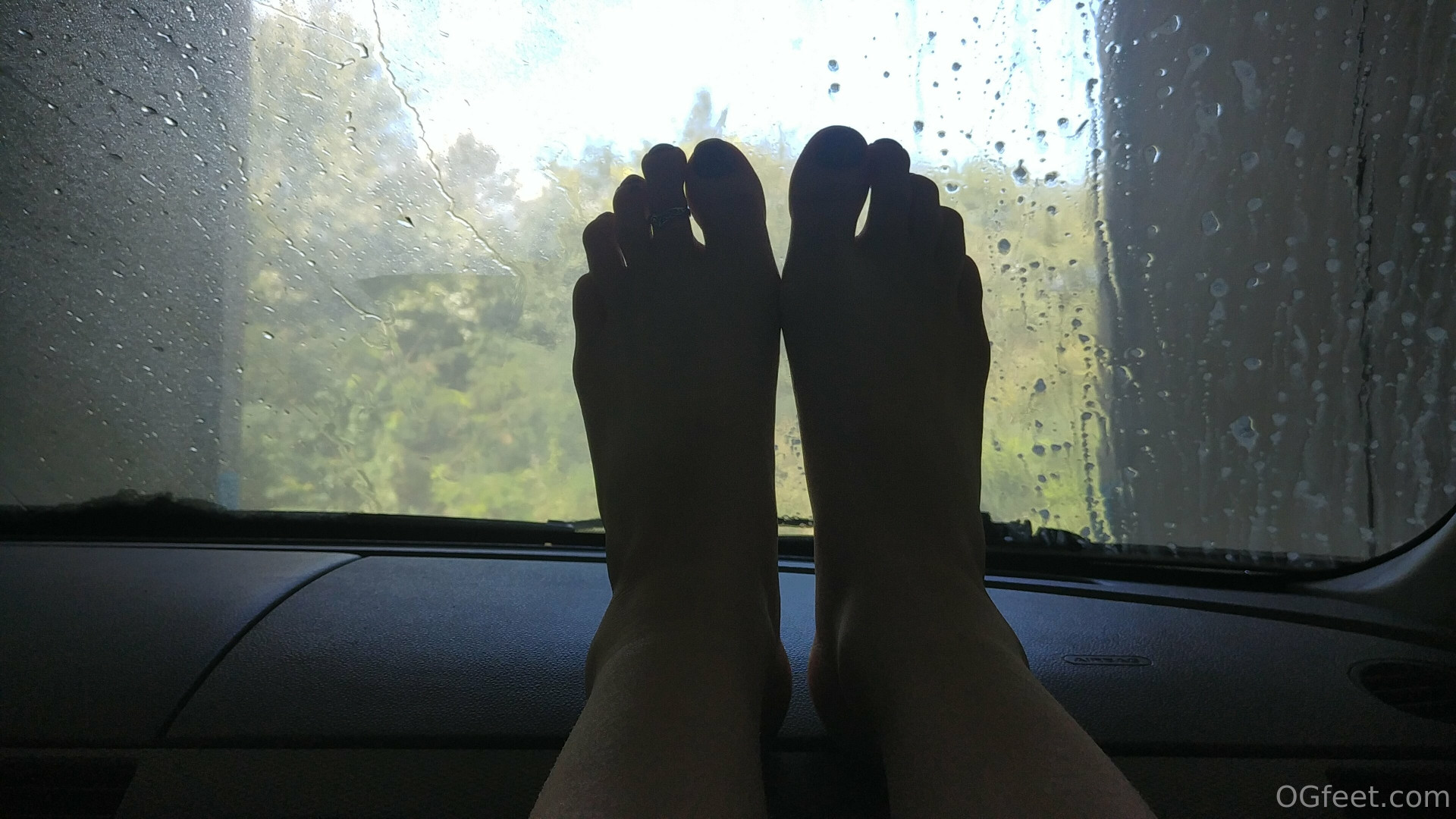 Photo by ogfeet published on October 15,2023 06:00:03 - BestThots