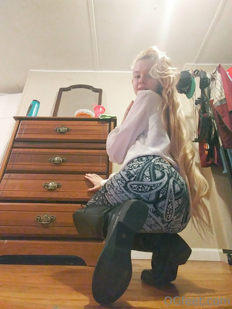 Photo by ogfeet published on October 15,2023 12:56:50 - BestThots