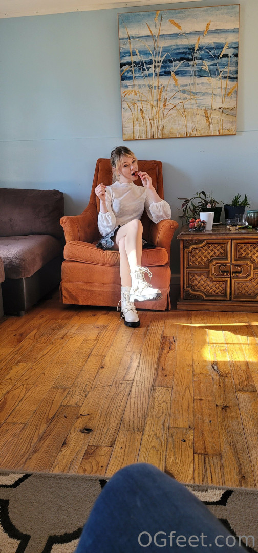 Photo by ogfeet published on October 15,2023 18:31:17 - BestThots