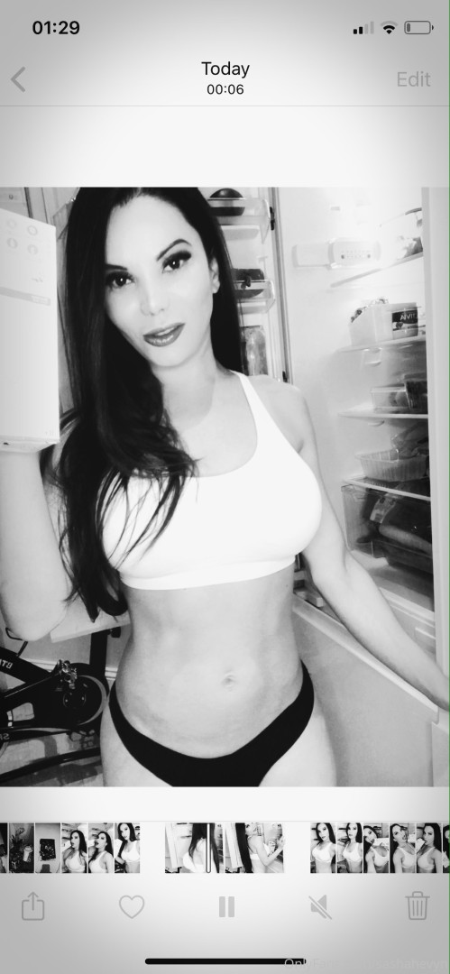 Photo by sashahevyn published on October 13,2023 22:19:00 - BestThots