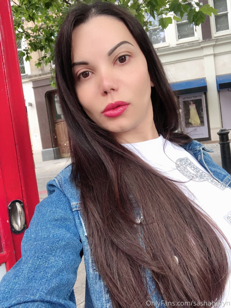 Photo by sashahevyn published on October 13,2023 22:24:54 - BestThots