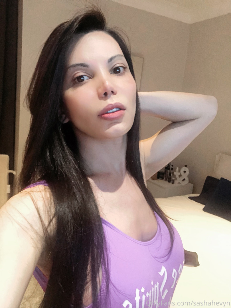 Photo by sashahevyn published on October 13,2023 22:50:04 - BestThots