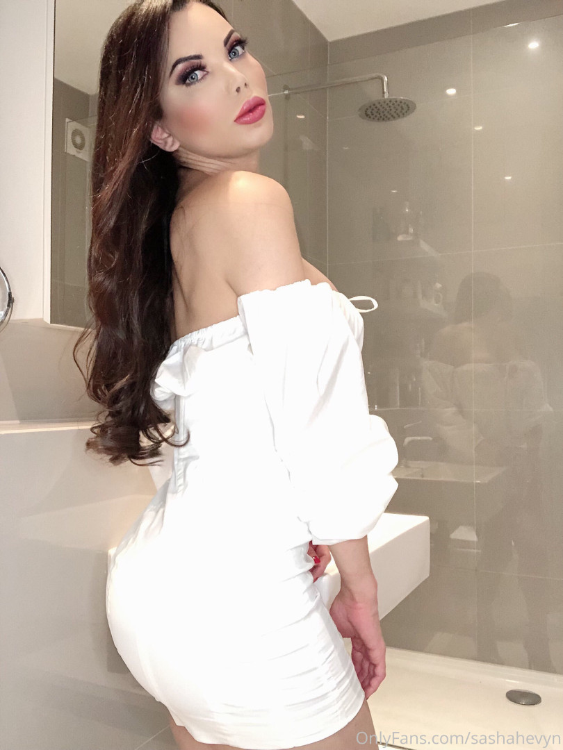 Photo by sashahevyn published on October 13,2023 23:47:21 - BestThots