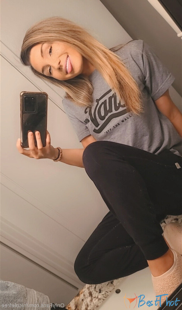 Photo by nicolefree published on December 15,2024 20:06:11 - BestThots