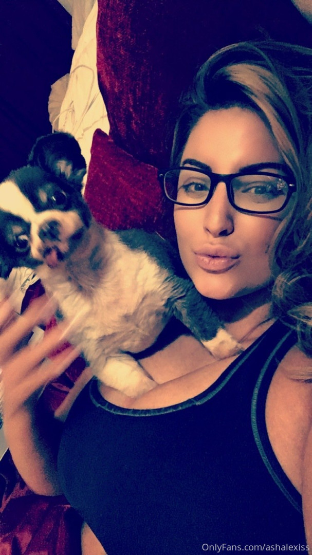Photo by ashalexiss published on November 23,2023 23:21:45 - BestThots