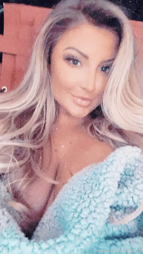 Photo by ashalexiss published on November 23,2023 23:24:31 - BestThots