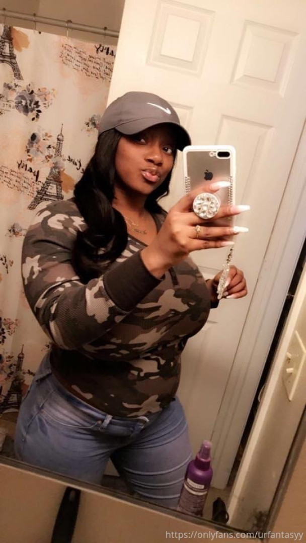 Photo by urfantasyymilf published on June 12,2023 15:05:33 - BestThots