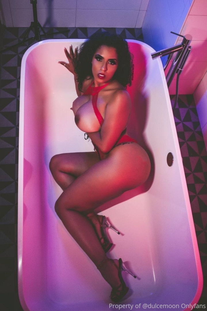 Photo by dulcecosplay published on October 17,2023 00:11:00 - BestThots