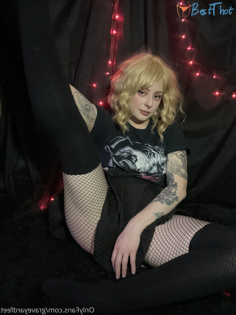Photo by graveyardfeet published on December 22,2024 09:10:01 - BestThots