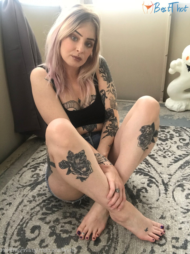 Photo by graveyardfeet published on December 22,2024 10:09:13 - BestThots