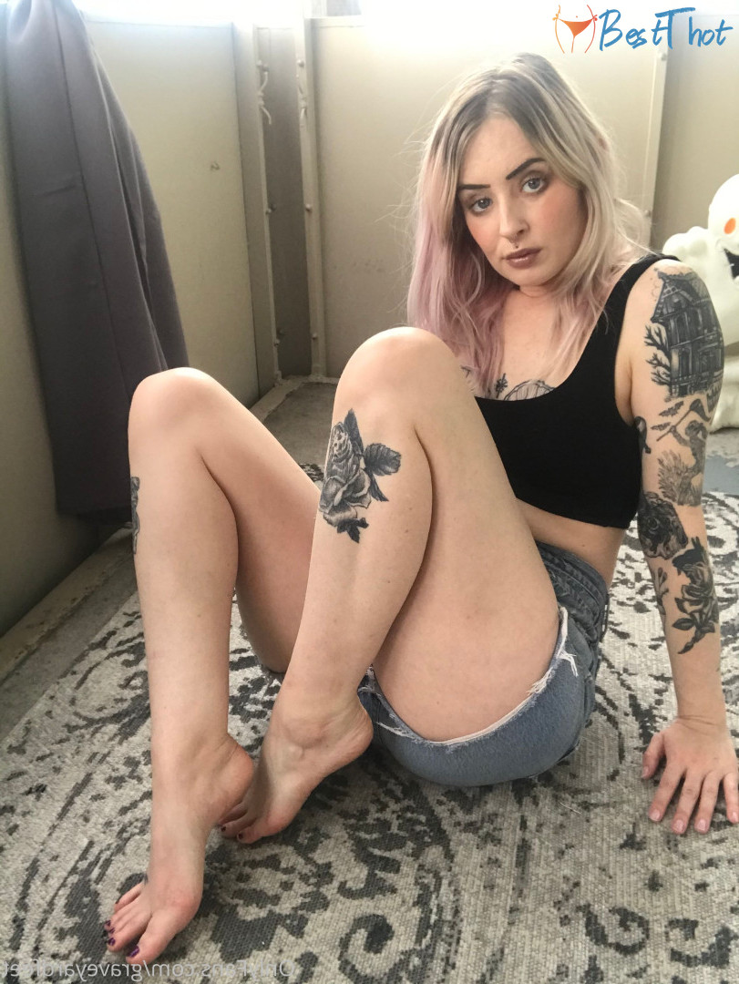 Photo by graveyardfeet published on December 22,2024 10:09:59 - BestThots