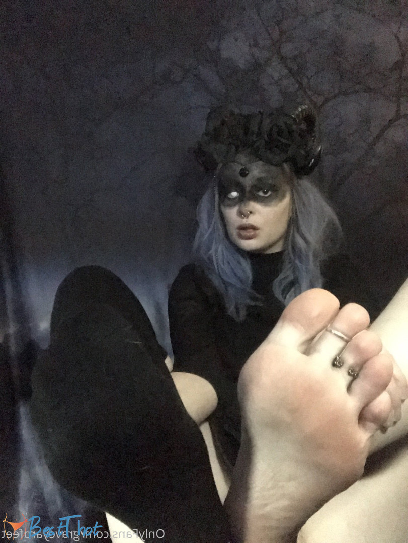Photo by graveyardfeet published on December 22,2024 10:10:09 - BestThots