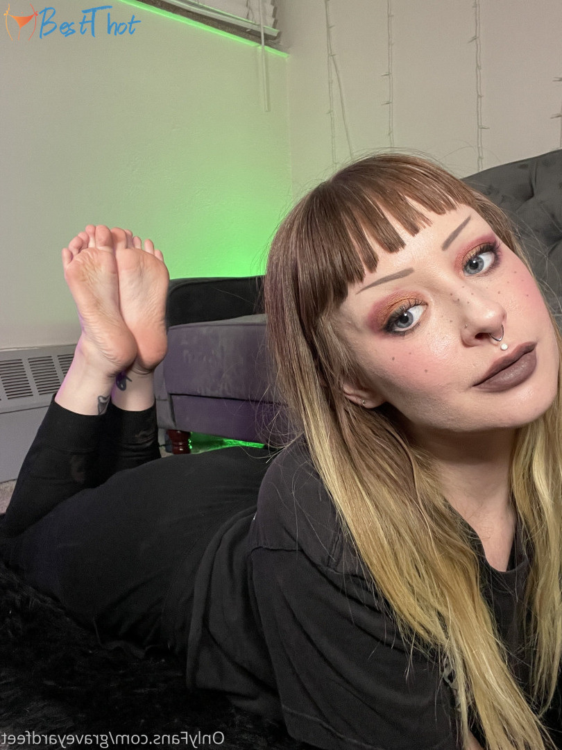 Photo by graveyardfeet published on December 22,2024 10:10:24 - BestThots