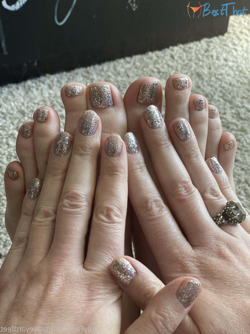 Photo by graveyardfeet published on December 22,2024 11:08:13 - BestThots