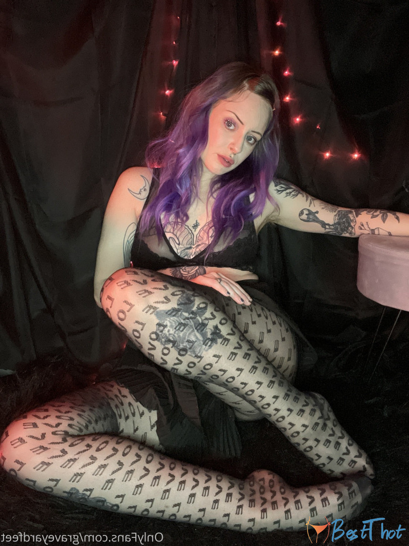 graveyardfeet #9512005