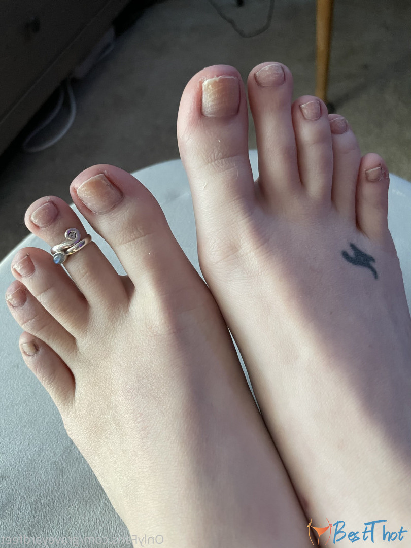 graveyardfeet #9512057