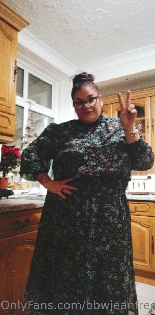 Photo by bbwjeanfree published on December 11,2023 08:31:35 - BestThots