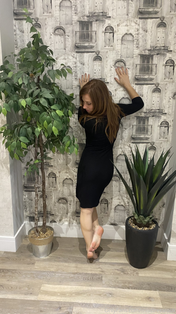 Photo by misstressroux published on October 16,2023 09:20:23 - BestThots