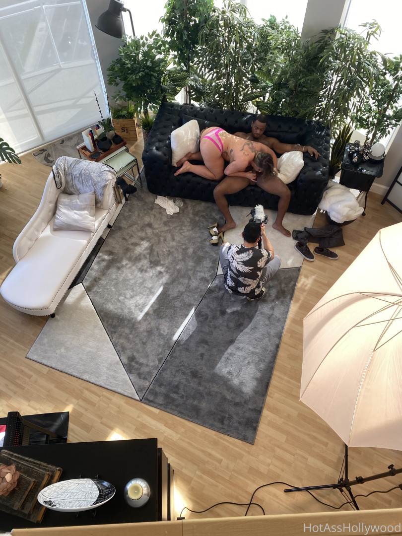Photo by hotasshollywood published on August 30,2023 05:38:28 - BestThots