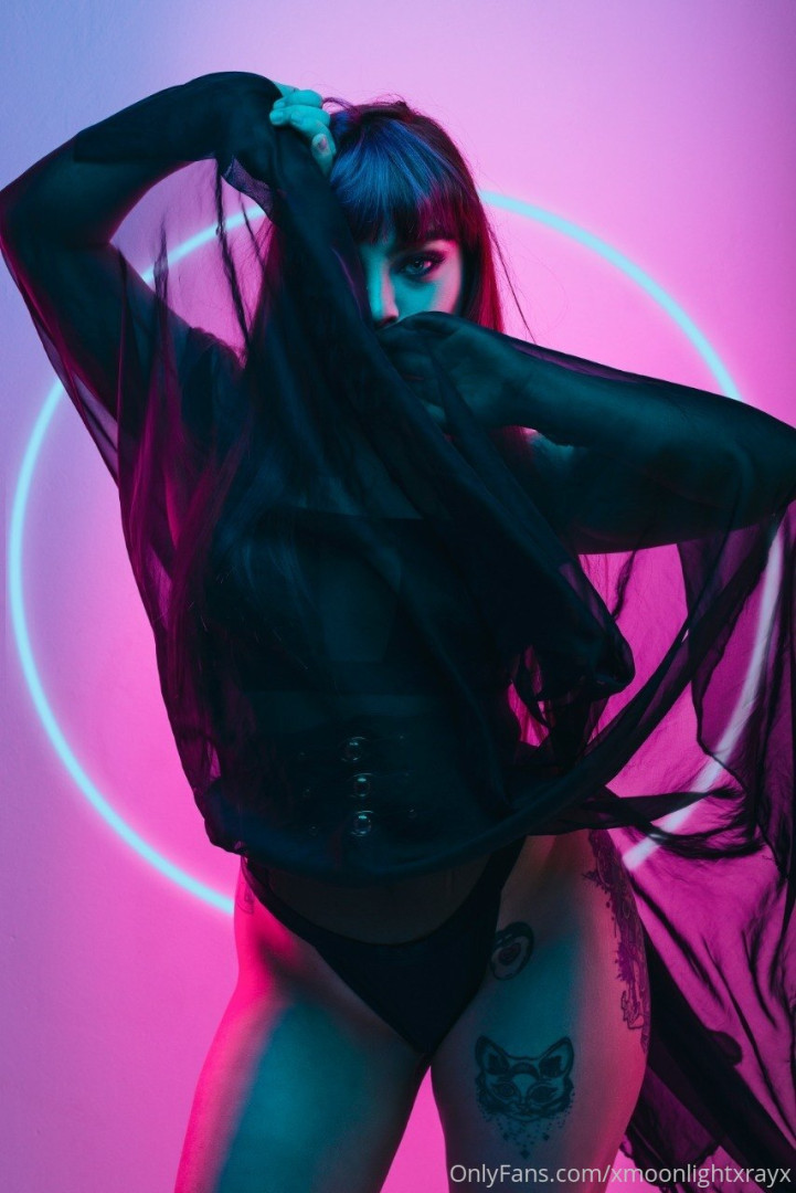 Photo by xmoonlightxrayx published on October 13,2023 23:49:59 - BestThots