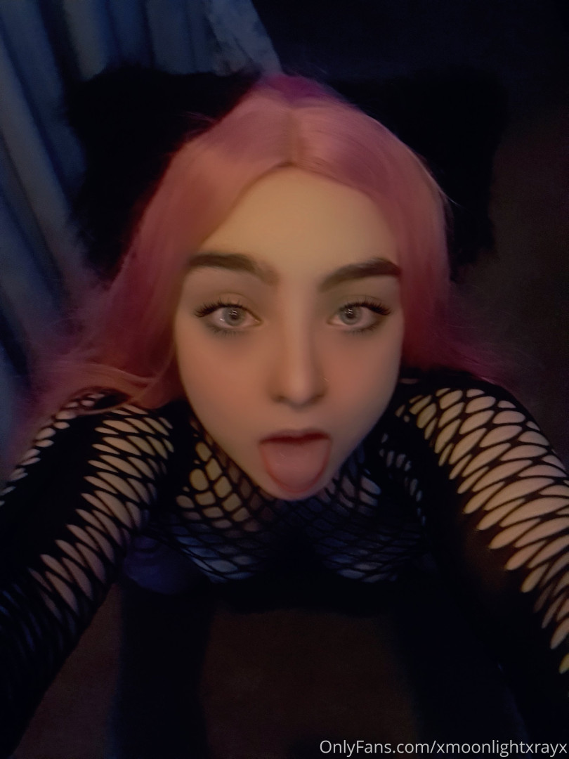 Photo by xmoonlightxrayx published on October 14,2023 00:50:42 - BestThots