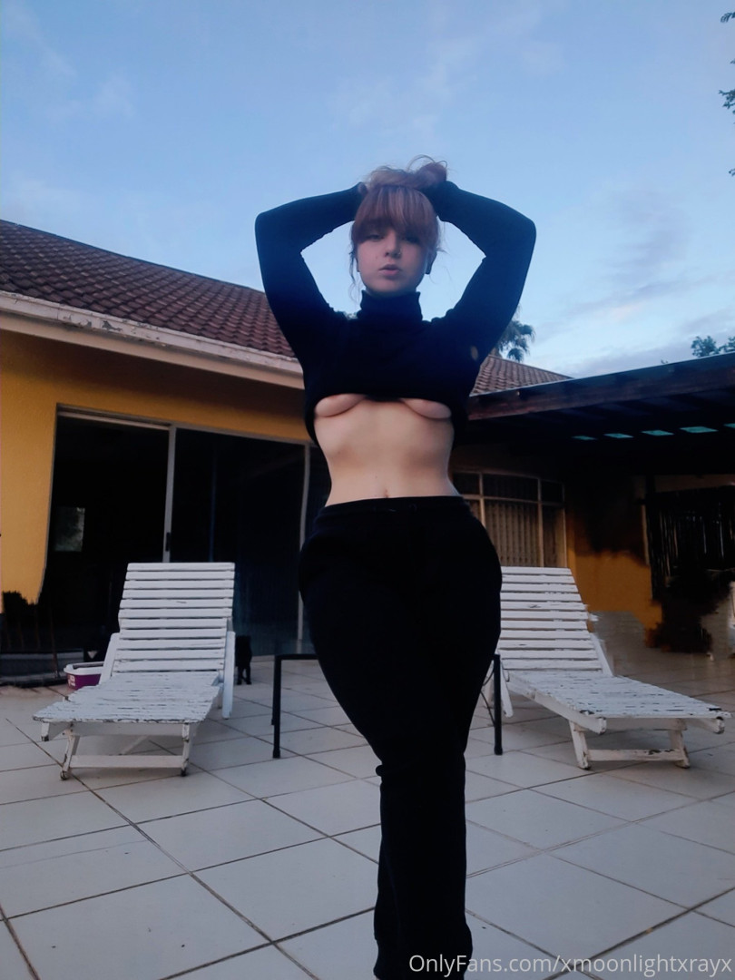 Photo by xmoonlightxrayx published on October 14,2023 01:17:29 - BestThots