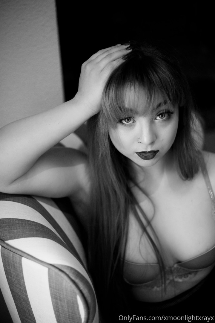 Photo by xmoonlightxrayx published on October 14,2023 06:29:33 - BestThots