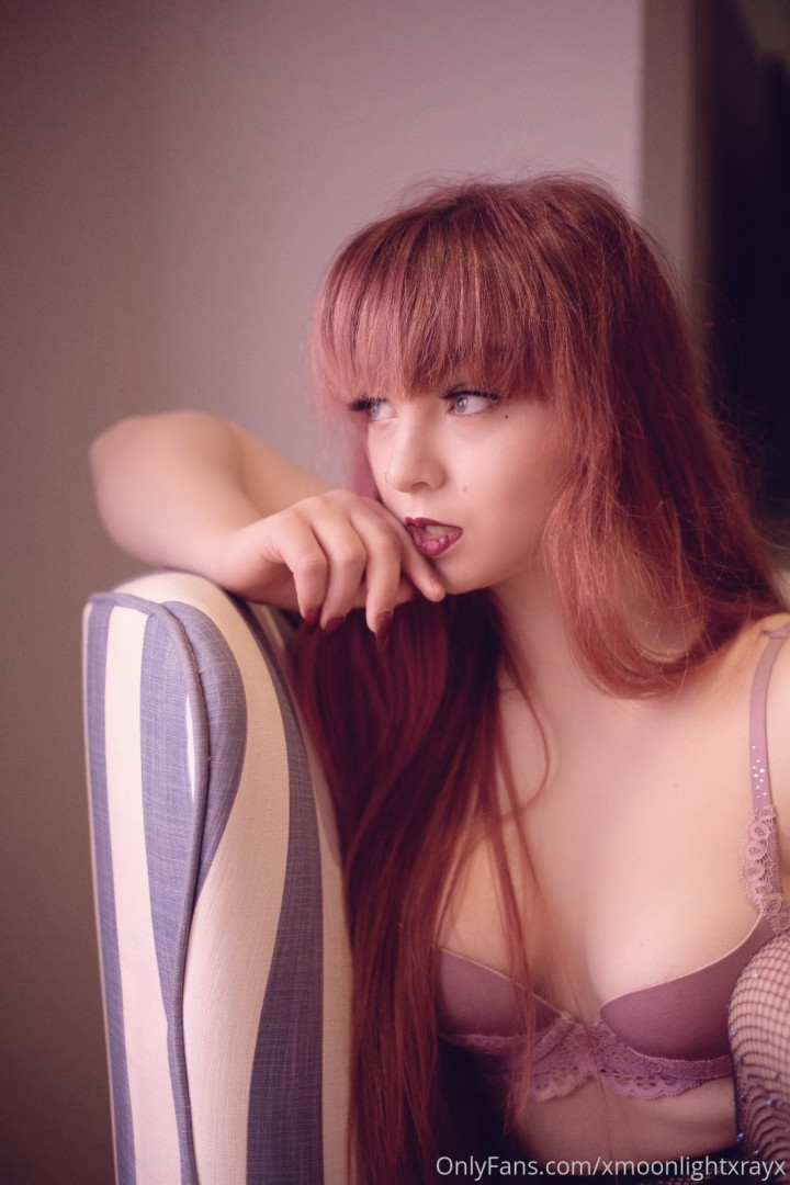 Photo by xmoonlightxrayx published on October 14,2023 06:56:18 - BestThots
