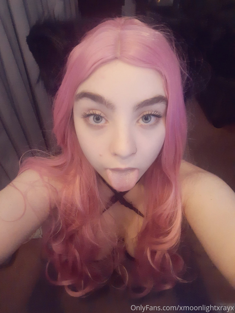 Photo by xmoonlightxrayx published on October 14,2023 08:48:53 - BestThots