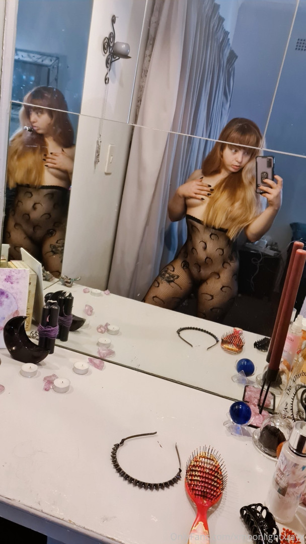 Photo by xmoonlightxrayx published on October 14,2023 09:16:25 - BestThots